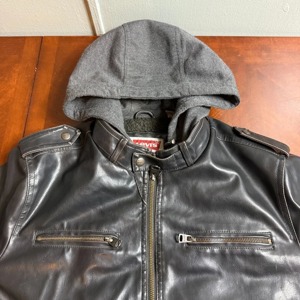 Levis Jacket Mens Faux Leather Moto Biker Sherpa Lined‎ Hooded Black L read